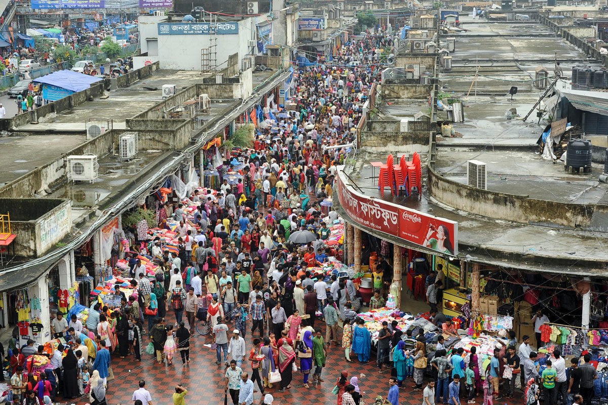 Read more about the article Dhaka Shopping n Bargaining Tour